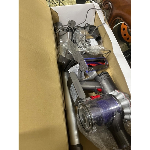 86 - DYSON V6 CORDELSS HOOVER UNTESTED