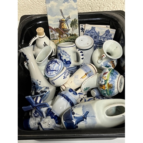 BOX DELFT ITEMS