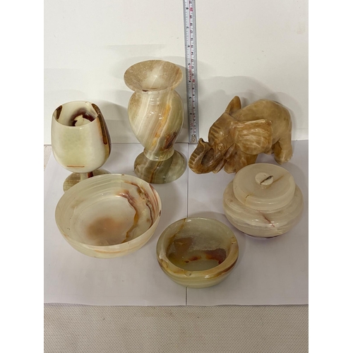 3 - 5 PIECES ONYX