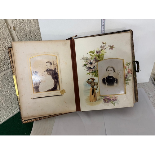 12 - VICTORIAN MUSICAL PHOTO ALBUM AF
