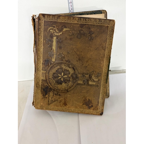 12 - VICTORIAN MUSICAL PHOTO ALBUM AF