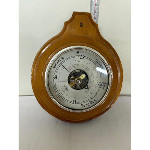 46 - EDWARDIAN BAROMETER