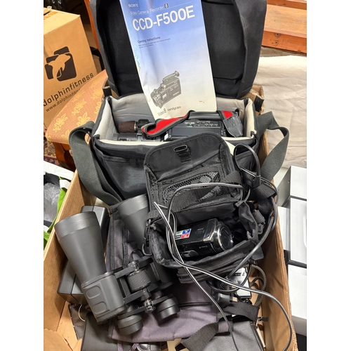 60 - BOX CAMERAS AND BINOCULARS