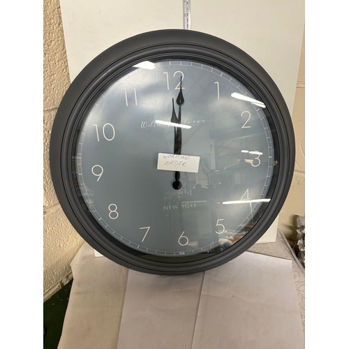 Lot 98        