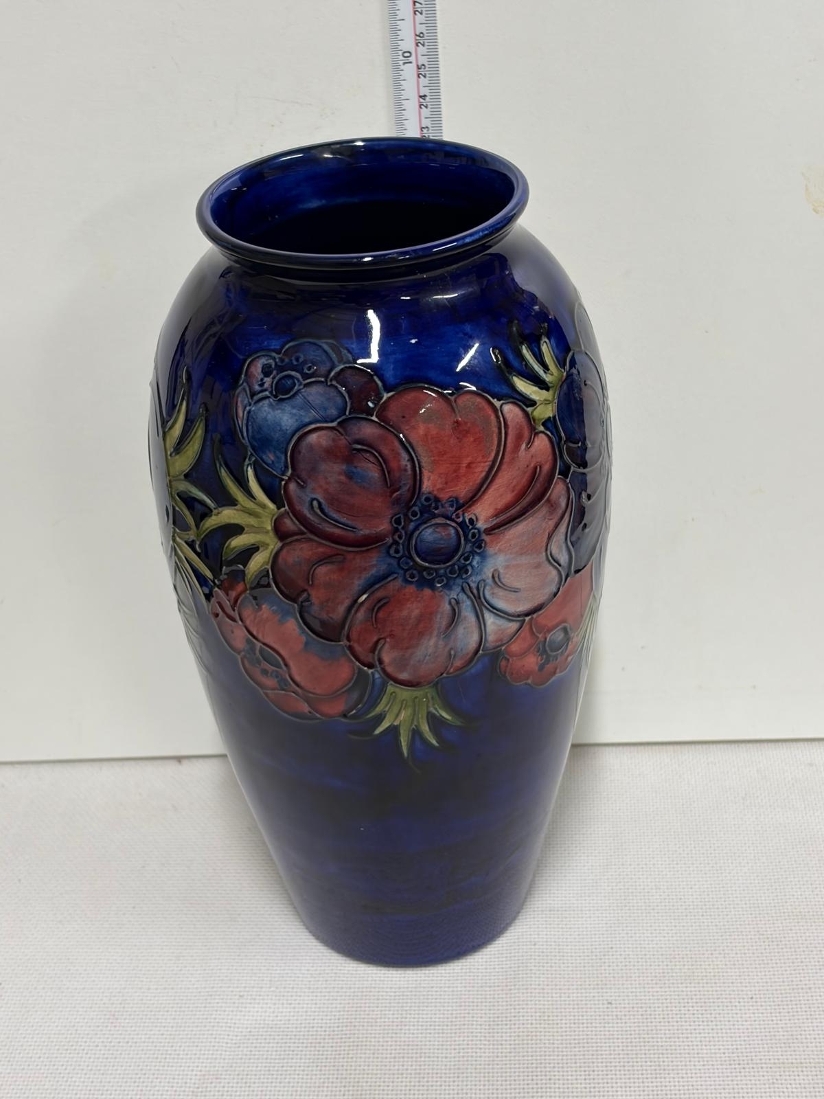 ANEMONE PATTERN COLBOLT BLUE MOORCROFT VASE