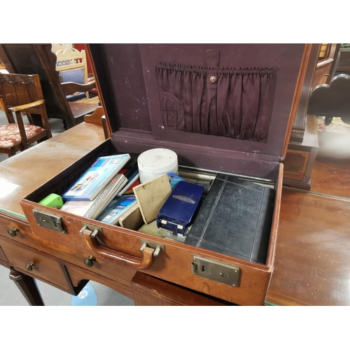 133 - Vintage Leather Artist's Kit Accessories Case