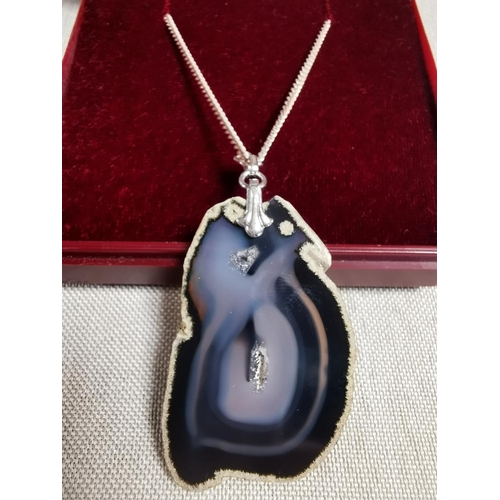 292 - Silver 925 Agate Pendant Necklace