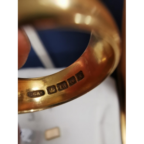 342 - 18ct Gold Wedding Band Ring, size R - 12.3g