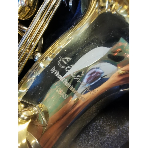 91a - Boxed Elkhart 100AS Cased Sudent Saxophone