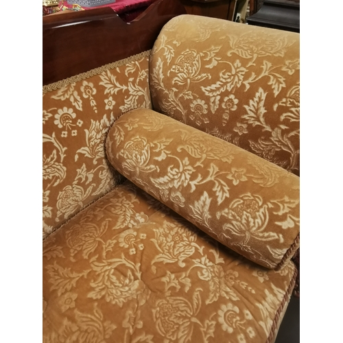 91g - Georgian Button-Back Mahogany Lounge Sofa