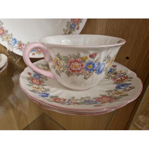 149 - Shelley Art Deco Floral Pink Bridal Rose Tea Set