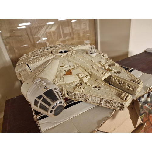 162 - Boxed Return of the Jedi Star Wars Millenium Falcon 1983 Model Toy