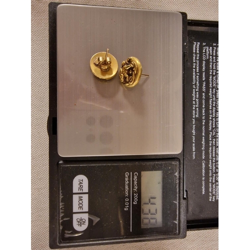 203 - Pair of 18ct Gold Earrings with Cherub detail - 4.4g