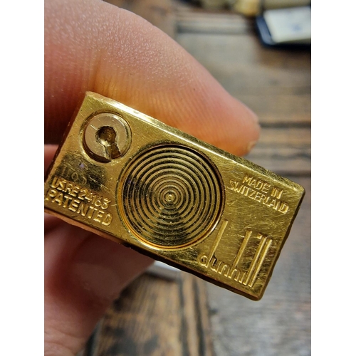 72 - Vintage Dunhill Gold Plated Lighter - Tobacciana Interest