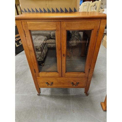 87 - Warm Oak Mid-Century Cupboard/Glass-Fronted Bookcase