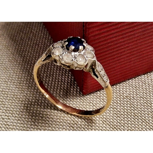 241 - 9ct Gold Blue Stone Dress Ring