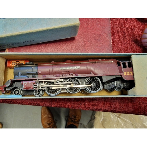 308 - Hornby Dublo Train Railway Set, mostly boxed