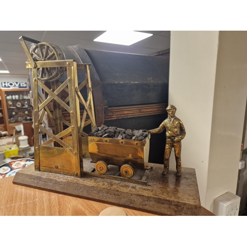 299g - Stephenson's Rocket/Steam Engine Model