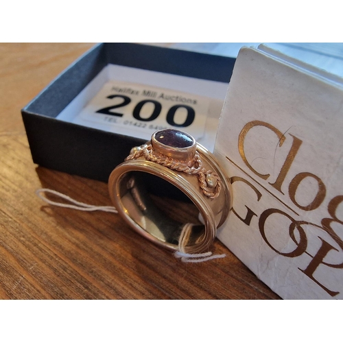 200 - Welsh Clogau Gold 9ct Gold & Ameythst Dress Ring, size P+0.5, 9.05g