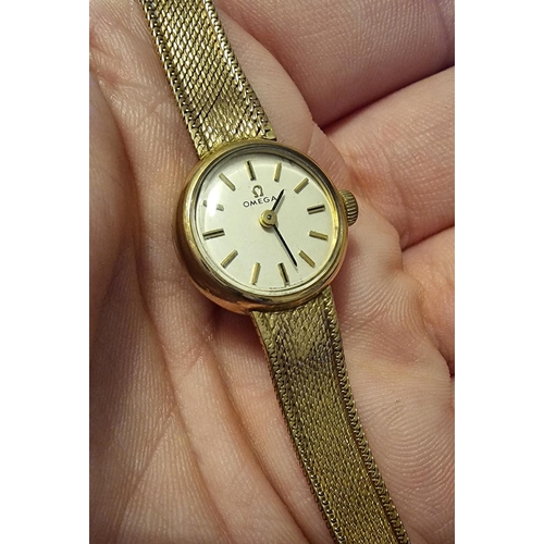 209c - Ladies 9ct Gold Omega Cocktail Watch, total weight 14.37g