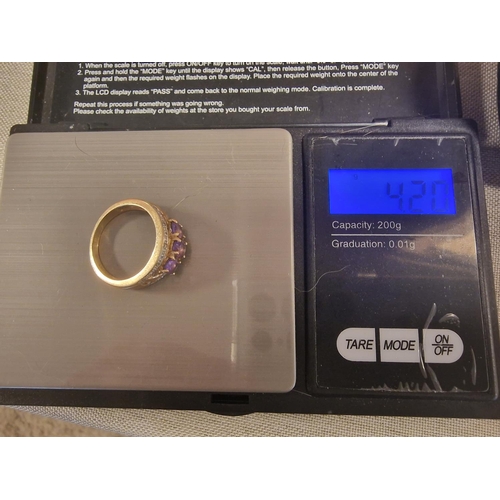 210 - 9ct Gold Ameythst & Diamond Dress Ring - 4.20g,size O