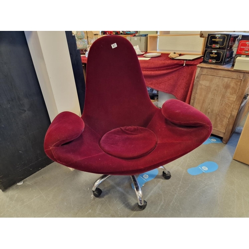 97 - Retro Designer Swan Lounge Chair - likely an Arne Jacobsen piece