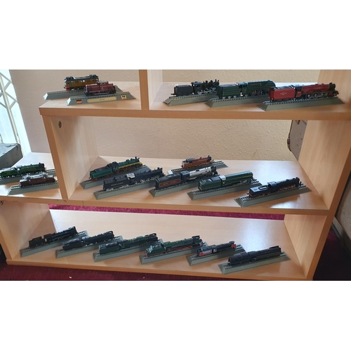 128 - Collection of 30+ Del Prado Train and Loco Models - Railwayana Interest