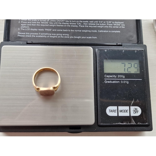 102 - 9ct Gold Signet Ring, size Q and 7.3g total