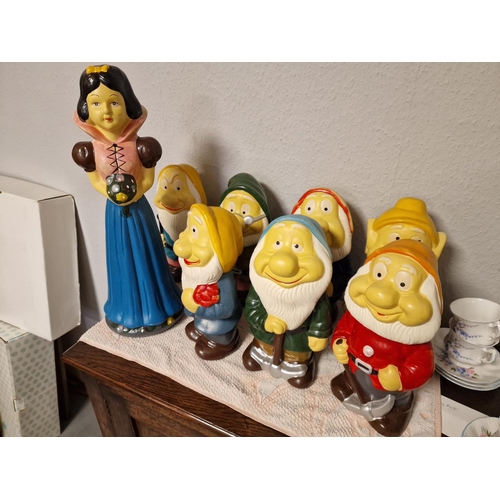 368 - Collection of Very Large Snow White and the Seven Dwarves Disney Figures
