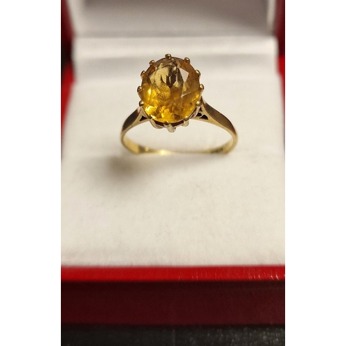 169 - 9ct Gold & Citrine Stone Dress Ring, size N and 2.3g