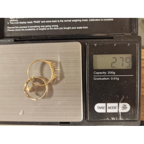 196 - Pair of 9ct Gold Rings inc a 'MUM' example - combined weight 2.8g