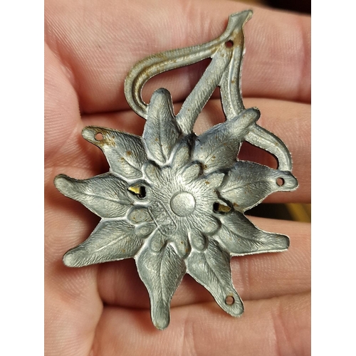 264 - German WWII Metal Edelweiss Flower Mountain Troops Cap Badge