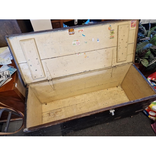 129r - Large Naval or Army Campaign Trunk