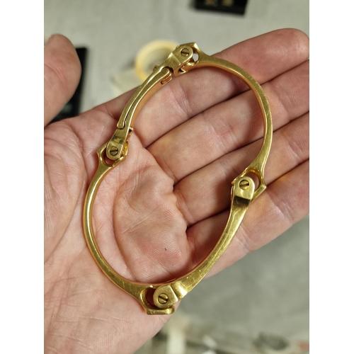 201 - Greek 18ct Gold Bracelet, marked K18 - weight 60g