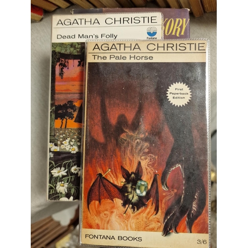 43k - Collection of Agatha Christie Paperback and Hardback Books inc Pan & Fontana, plus a Book Club First... 