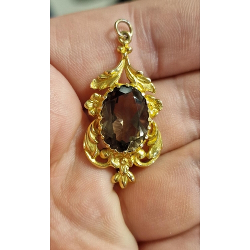 266 - 9ct Gold and Smoky Topaz Pendant - 3.6g