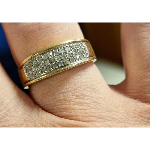 268 - 9ct Gold & Diamond Cluster Band Ring - 3.35g, P+0.5