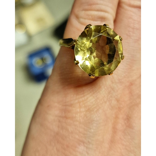 145 - 9ct Gold and Large Citrine Stone Dress Ring - size L, 7.95g