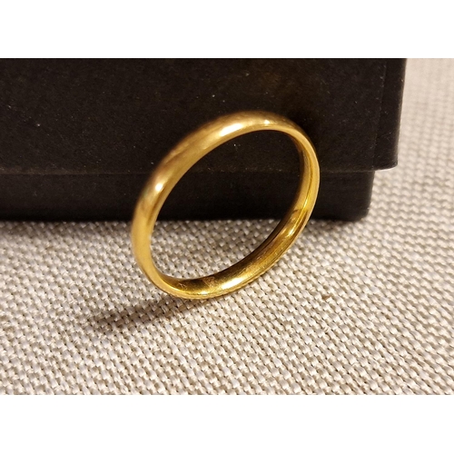 148 - 22ct Gold Wedding Band Ring - size I, 2g