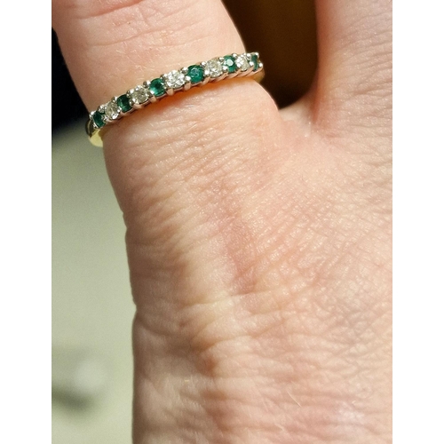 189 - 9ct Gold, Emerald and Diamond Half Eternity Ring, size K