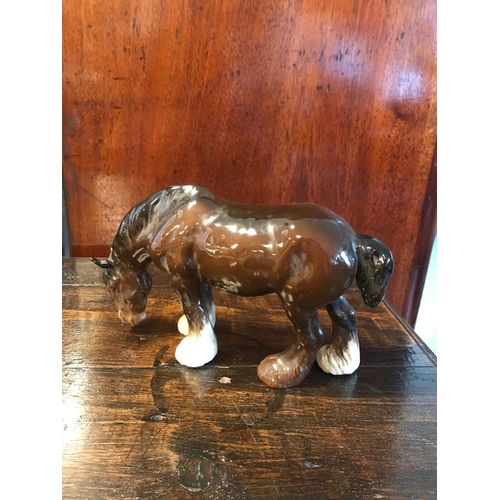 69j - Vintage Beswick Grazing Shirehorse