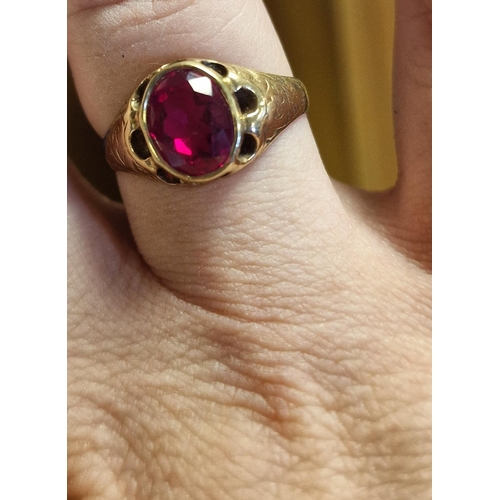 144 - Vintage 9ct Gold & Ruby Dress Ring, 3.2g and size P