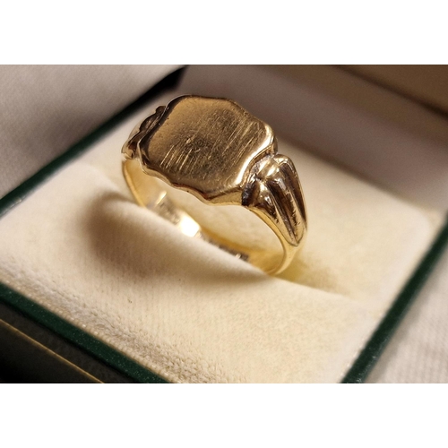 Gentleman's signet store ring