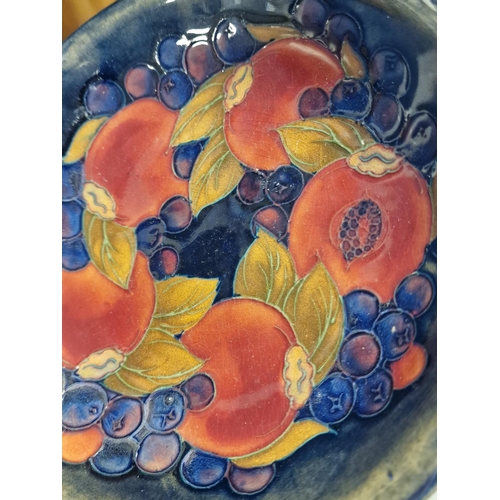 193 - Early Signed Moorcroft Peaches & Grapes Decorative Plate - 18.5cm diameter