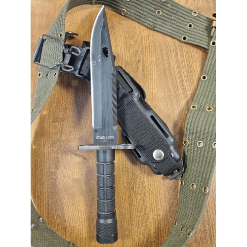 217a - Military Dagger Knife & Belt