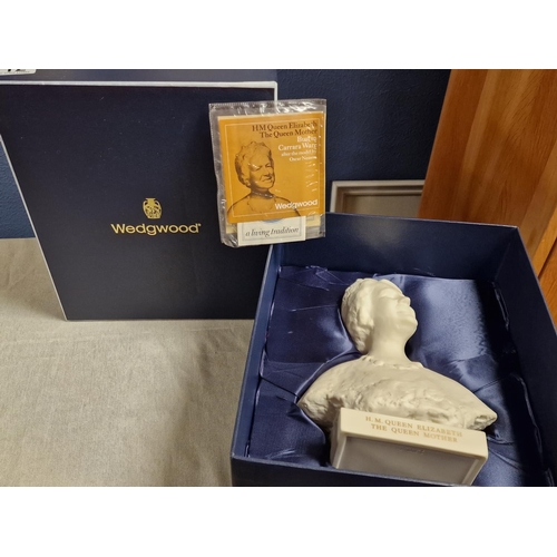 12 - Cased 1983 Wedgwood Bust of the Queen Mother in Carrara Ware, after a model by Oscar Nemon (1906-198... 