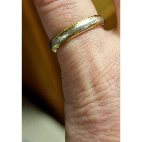 133 - 9ct Gold Wedding Band Ring, 2.65g & size N