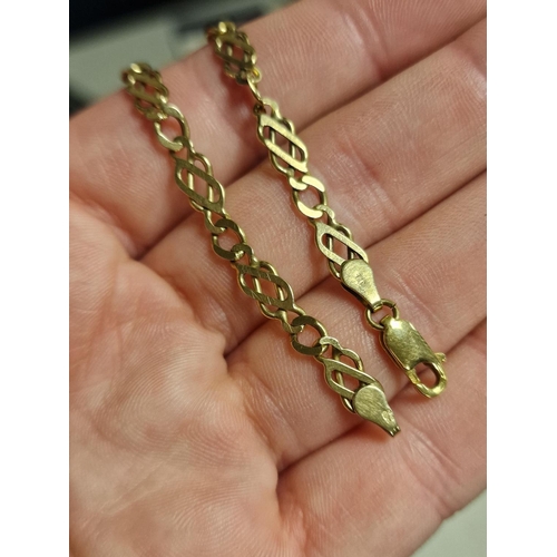 142 - 9ct Gold Bracelet - 5g