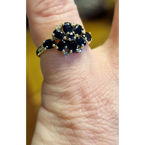 162 - 9ct Gold & Sapphire Cluster Ring, size k+0.5 & 2.2g