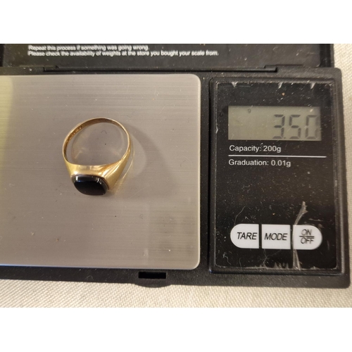 167 - Gents 9ct Gold and Onyx Signet Ring, size T+0.5 & 3.5g